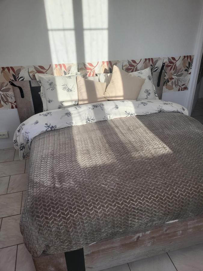 Akwaba Chez Ouli Hotel Levens Buitenkant foto